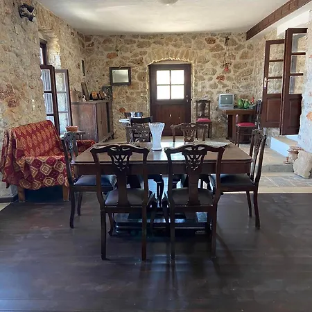 Belessi's Mansion Apartment *