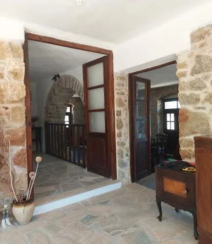 דירה Belessi's Mansion