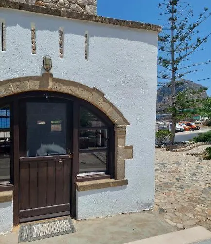 דירה Belessi's Mansion מונמבאסיה