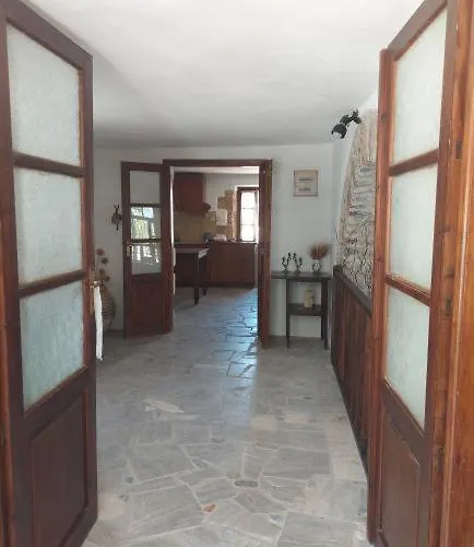 Belessi's Mansion شقة