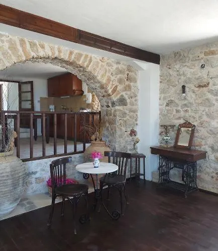 דירה Belessi's Mansion *