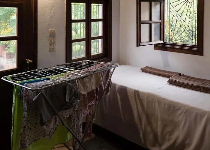 Belessi's Mansion شقة