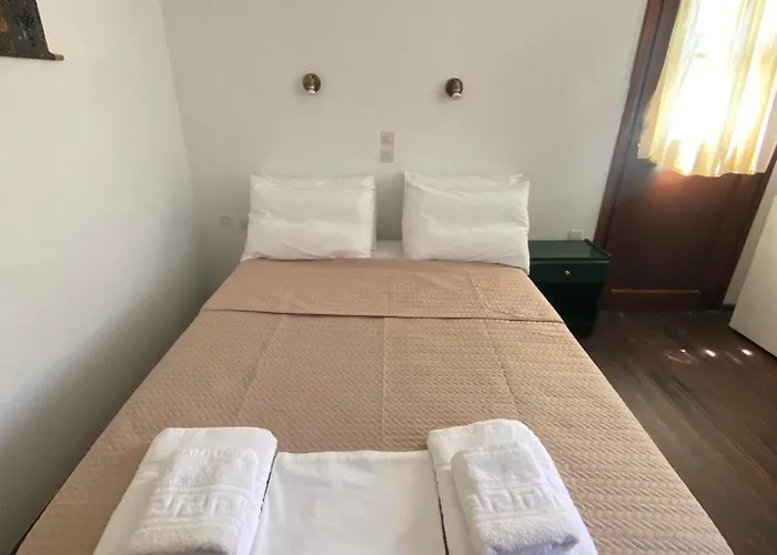 شقة Belessi's Mansion Monemvasía