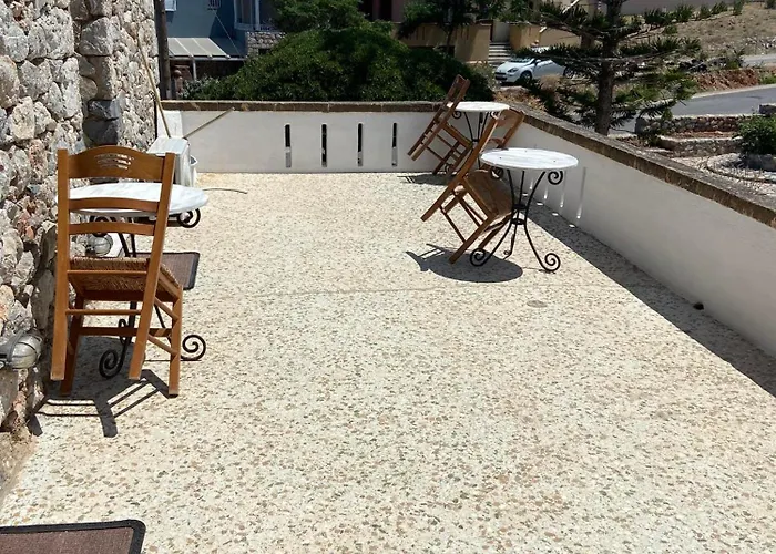 شقة Belessi's Mansion Monemvasía