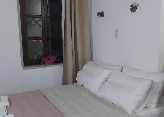 Belessi's Mansion شقة